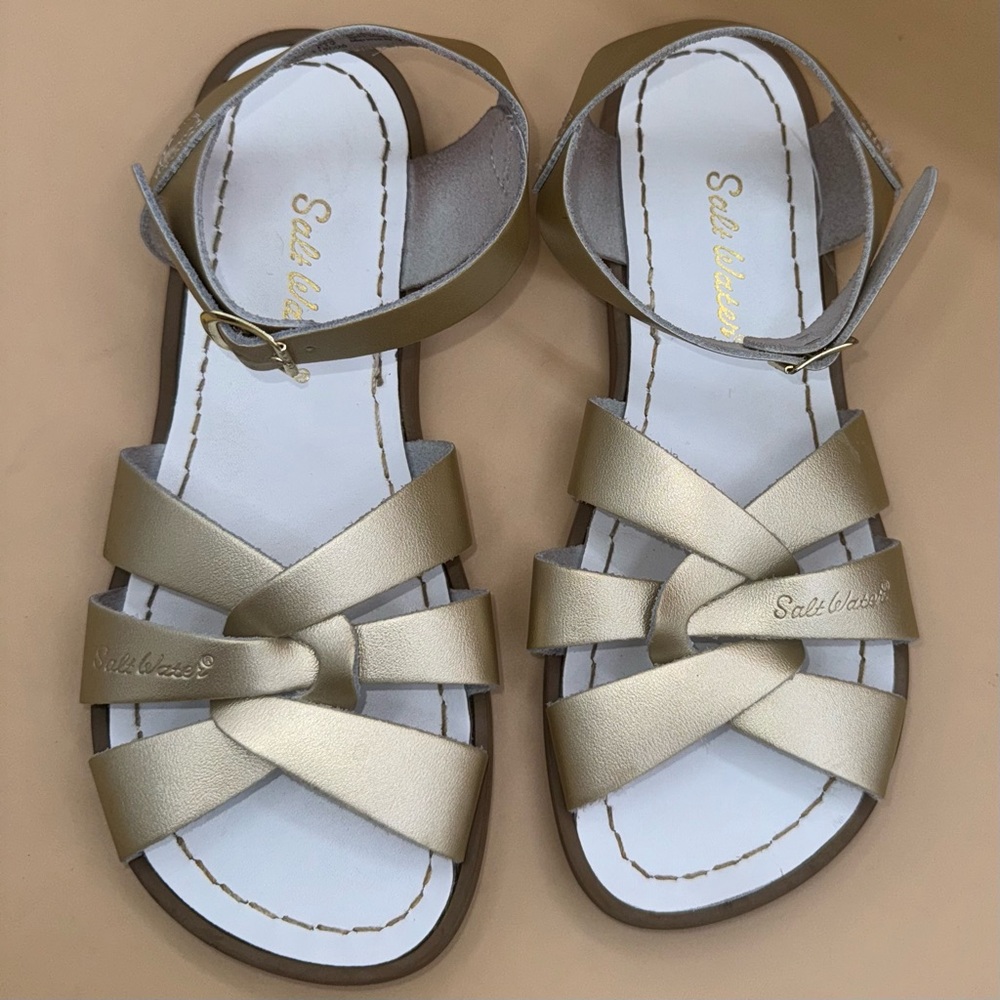 Salt Water Original Gold Sandals by Hoy, Women’s Size 6, EUC‎